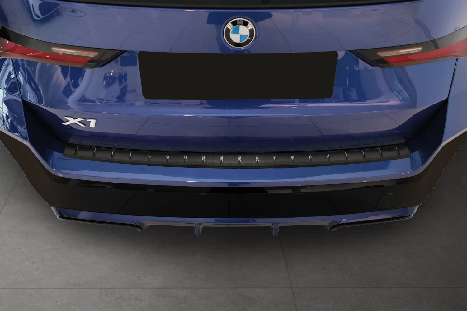 Rear Bumper Protector BMW X1 (U11) 2022-present Stainless Steel Anthracite - Afbeelding 2