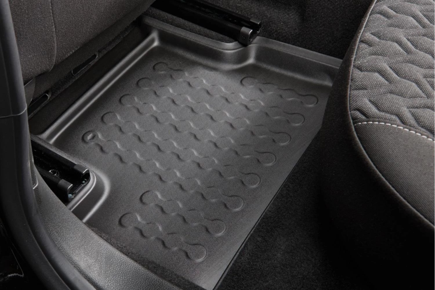 Car Mat Mercedes-Benz G-Class (W463) 2000-2017 Carbox Floor PE Rubber - Black - Rear-left - Afbeelding 2