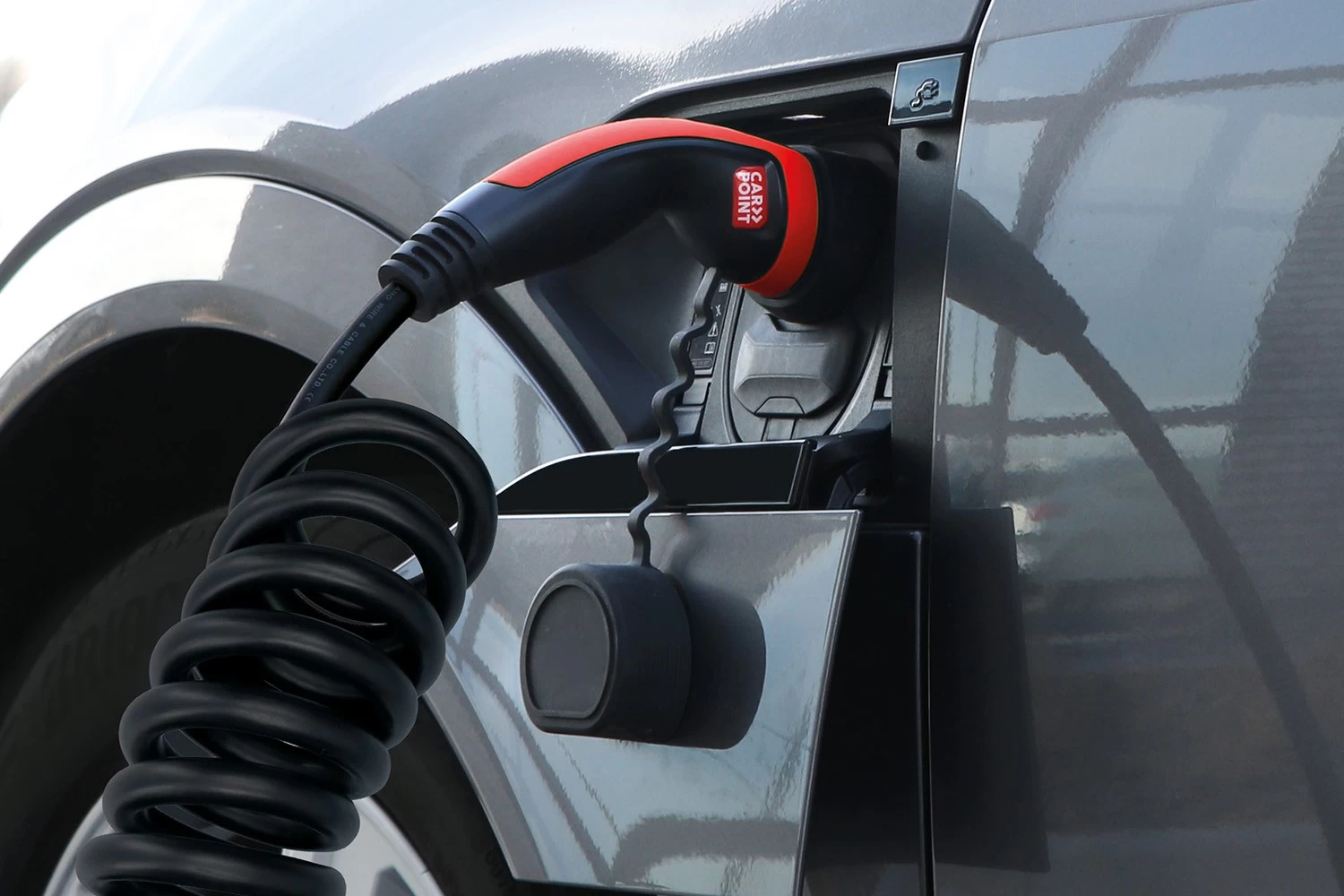 Charging Cable EV Spiral Type 2 1-phase 32A (7,4 KW) 6 Meters - Afbeelding 2