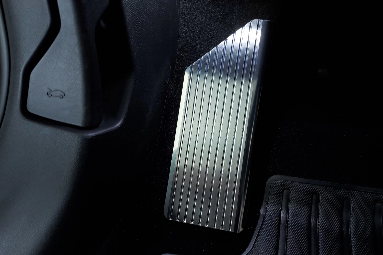 Foot Rest Trim Dacia Duster 2013-2017 Stainless Steel